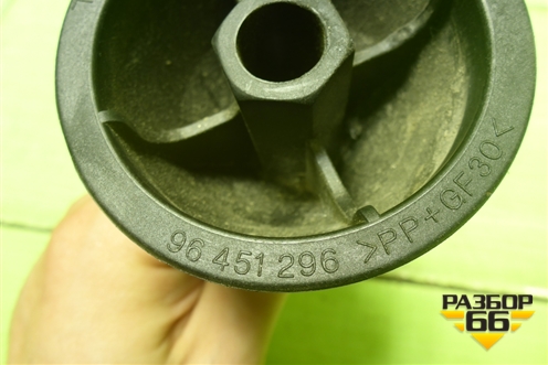 Болт крепления запасного колеса (96451296) для Chevrolet Epica с 2006г (Эпика)