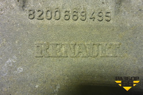 Кронштейн генератора (1.5л K9K) (8200669495) для Renault Duster I с 2010-2021г (Дастер)
