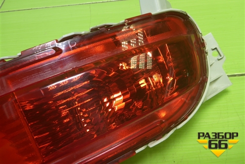 Фонарь в задний бампер правый (KB9G51650) для Mazda CX 5 с 2017г (СХ5)