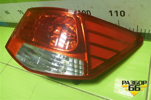 Фонарь задний наружный правый для Kia Cerato с 2009-2013г (Серато 2)