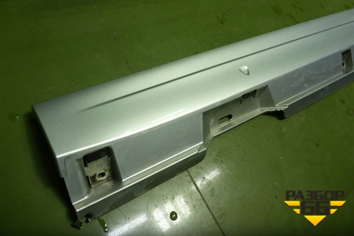 Накладка на порог наружная правая (3C8853856B) для Volkswagen Passat-CC с 2008г (Пассат ЦЦ)