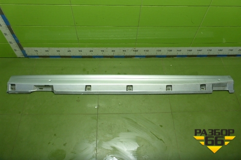 Накладка на порог наружная правая (3C8853856B) для Volkswagen Passat-CC с 2008г (Пассат ЦЦ)