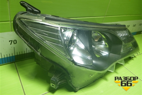 Фара правая (до 2015г без блока и лампы) (8114542570) для Toyota Rav-4 с 2012-2019г (Рав 4)