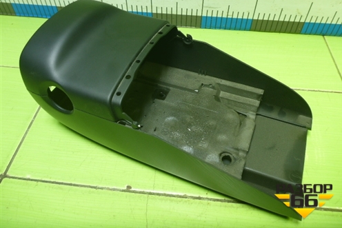 Кожух рулевой колонки (3C0858560D) для Volkswagen Passat-CC с 2008г (Пассат ЦЦ)