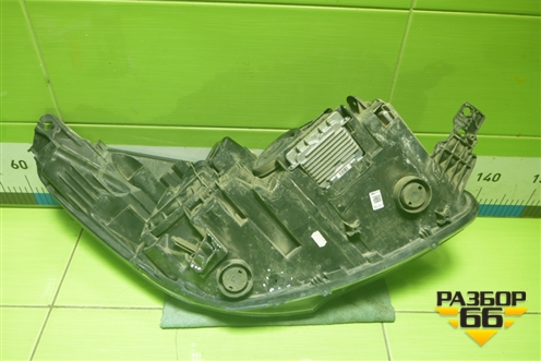 Фара левая (ксенон с блоками и лампой) (CV4413D155AH) для Ford Kuga с 2012г (Куга 2)