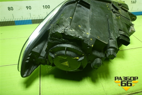 Фара правая (3C8941752C) для Volkswagen Passat-CC с 2008г (Пассат ЦЦ)