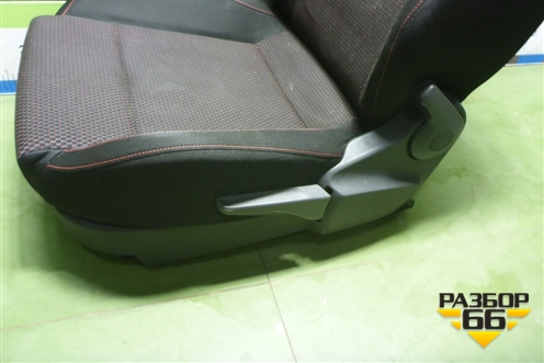 Сиденья комплект (без обогрева, без AIR BAG лифтбэк) для Skoda Rapid с 2013г (Рапид)