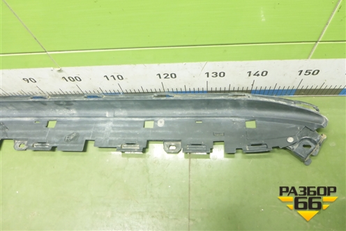 Накладка подножки правой (5170160120) для Toyota Land Cruiser (200) с 2008г (Ленд Крузер)