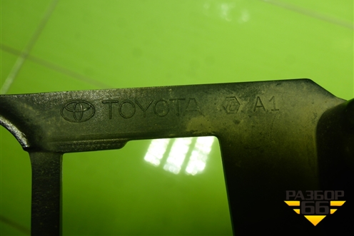 Накладка крышки багажника (7680133660) для Toyota Camry XV70 с 2017-2026г (Камри)