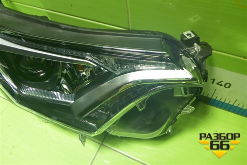 Фара правая (после 2015г галоген не оргинал) для Toyota Rav-4 с 2012-2019г (Рав 4)