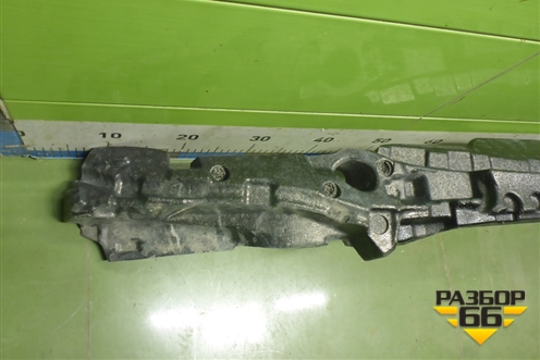 Наполнитель переднего бампера (A2058854305) для Mercedes Benz C-Klass W205 с 2014г (Ц)